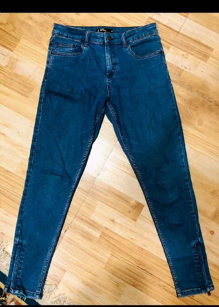 Blue Denim Jeans with Ankle Detail