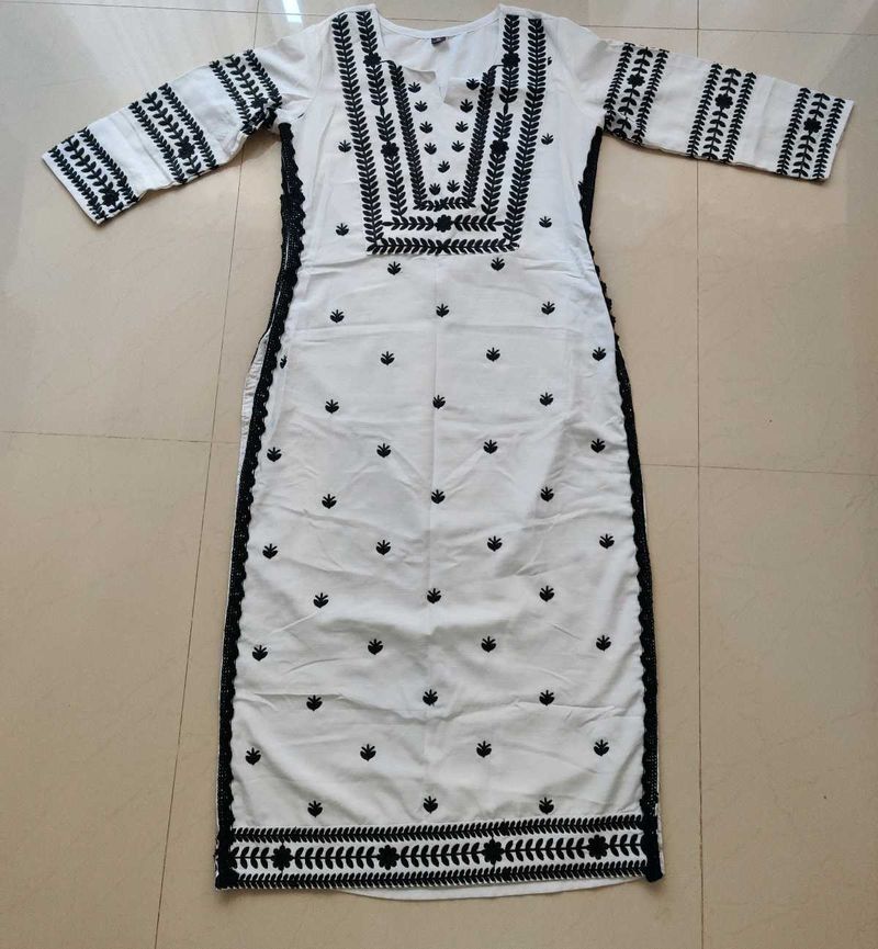Rakul Preet White Black embroidered Kurta