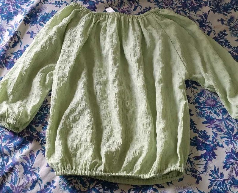 Green 3/4 Sleeve Top