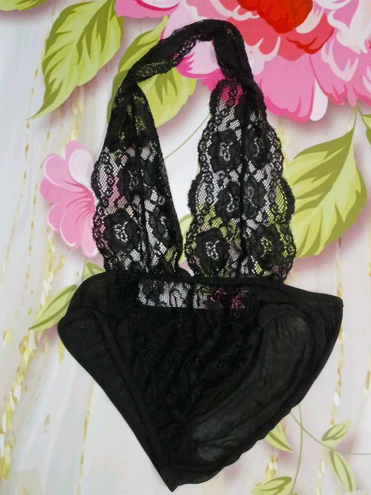 (1100)Black Lace Halter Lingerie