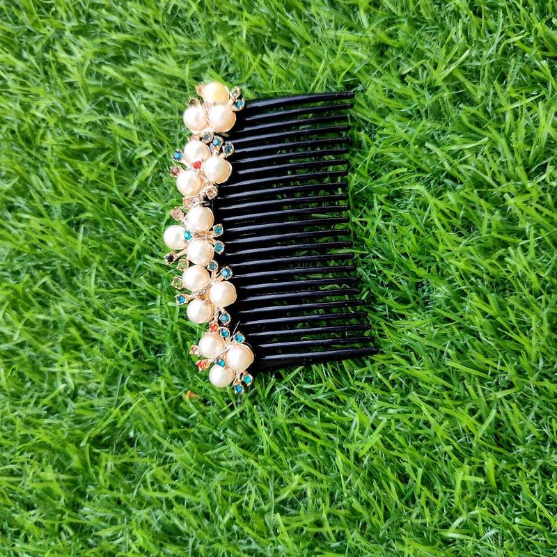 Pearl Hair Comb Clip