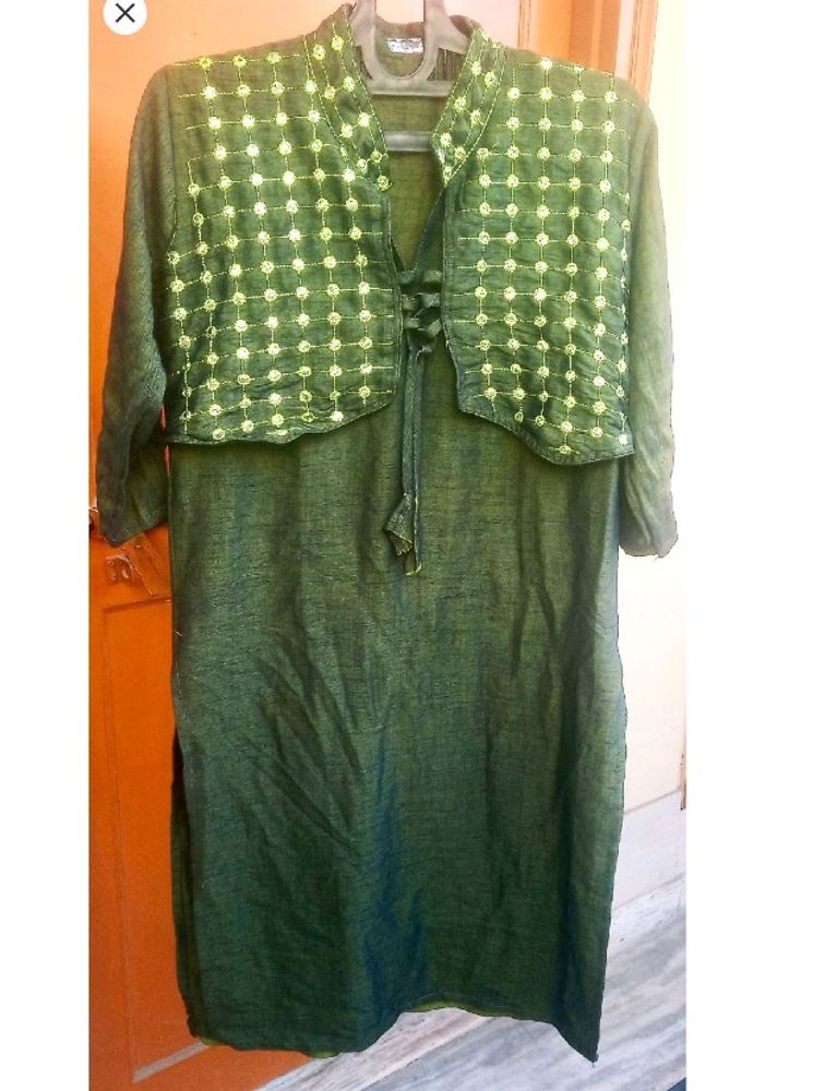 Green Kurti