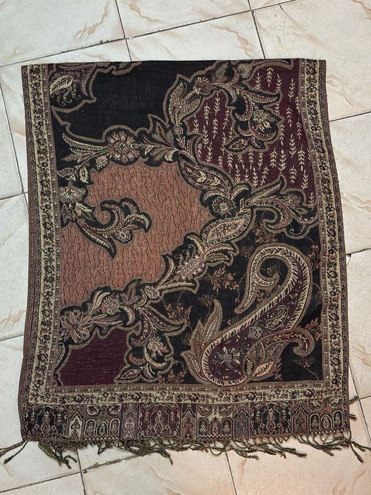 Paisley Patterned Scarf