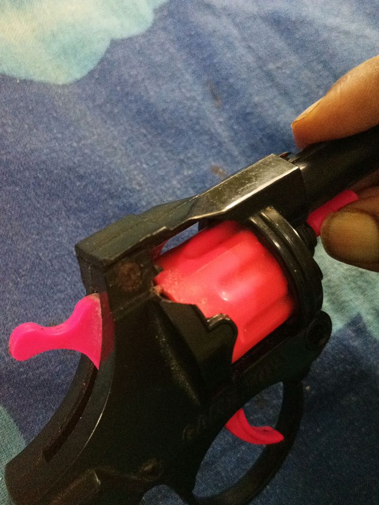 Cracker Burst Plastic Gun