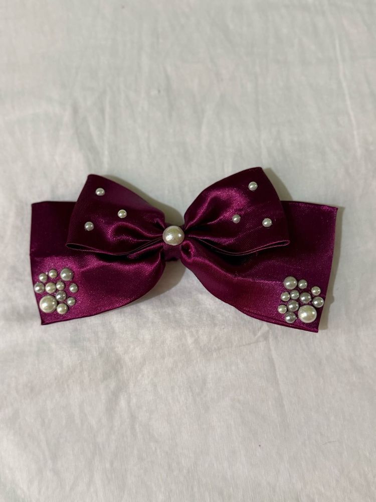 Burgundy Pearl Hair Bow (each price 260)