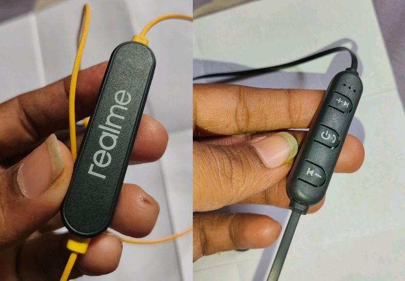 Pack Of 2 Bluetooth Headphones, Realme+Branded