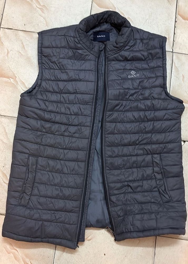 GANT Padded Vest - Stylish Layering