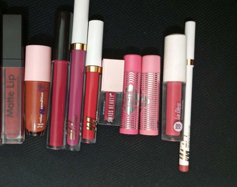 Lipstick &amp; Lip gloss Bundle