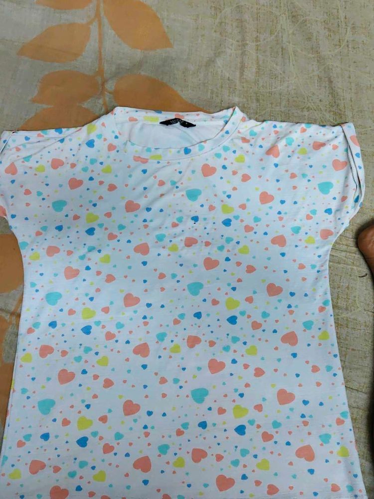 Cute Heart Print Tee