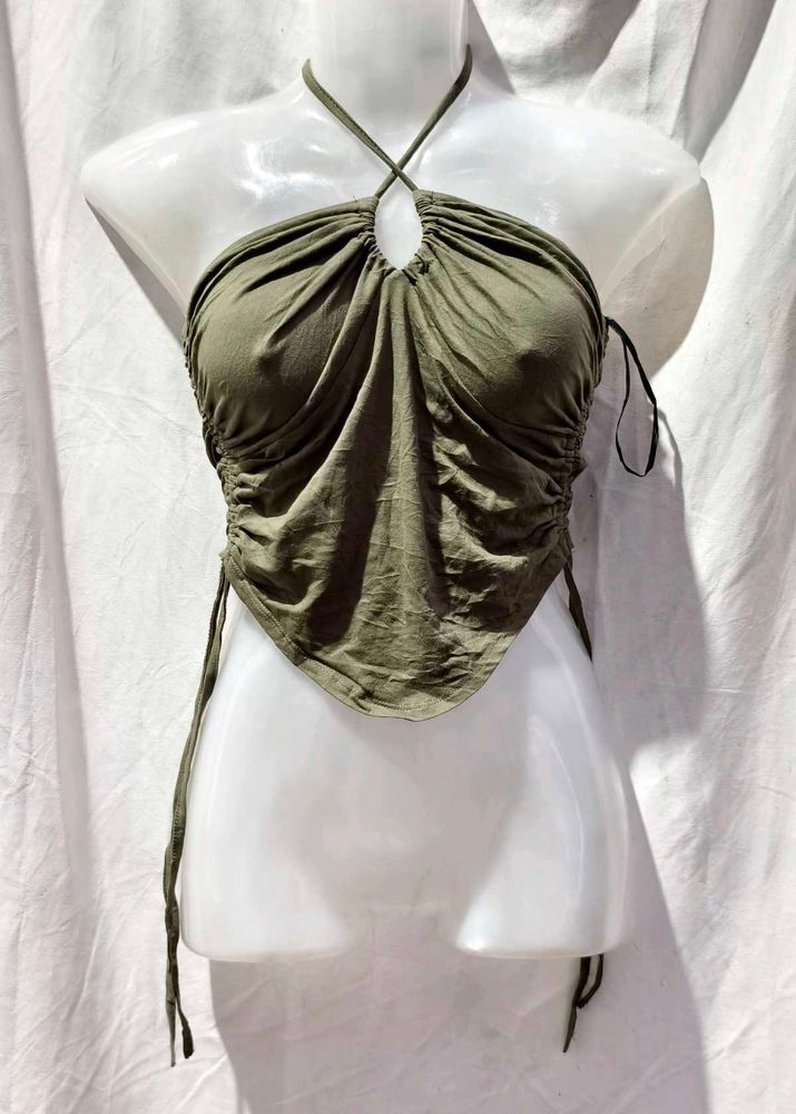 21112.Olive Halter Top