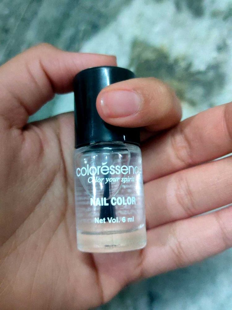 Clear Nail Polish 💅🏻