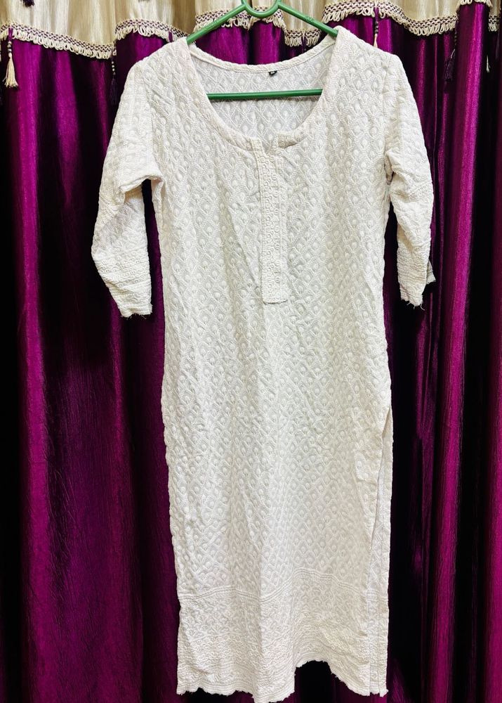 chikankari work in a wide color pattern.