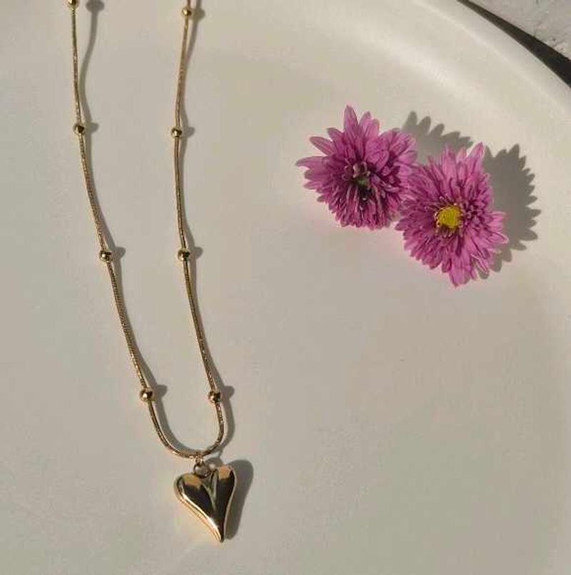 Heart Pendant Neckpiece