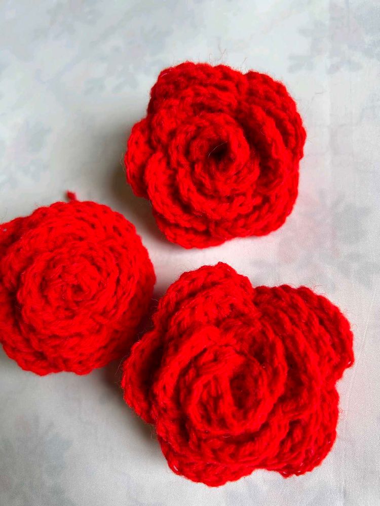 Red Crochet Rose Appliques (3)