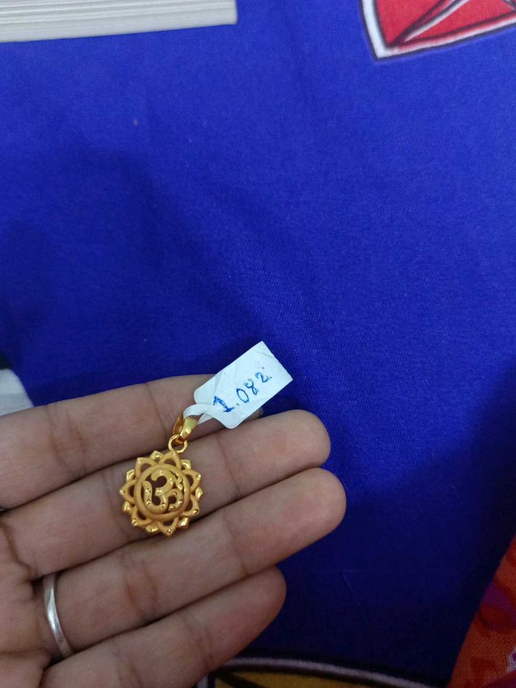 Om Gold Pandent