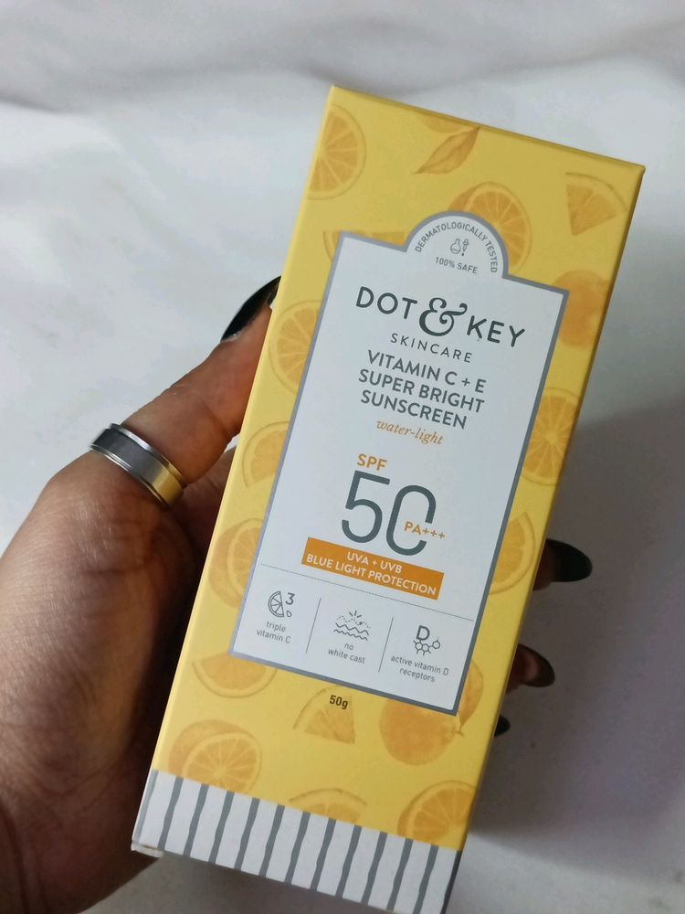 Vitamin C+E Super Bright Sunscreen