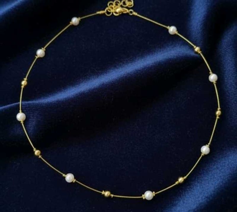Pearl &amp; Gold Delicate chain