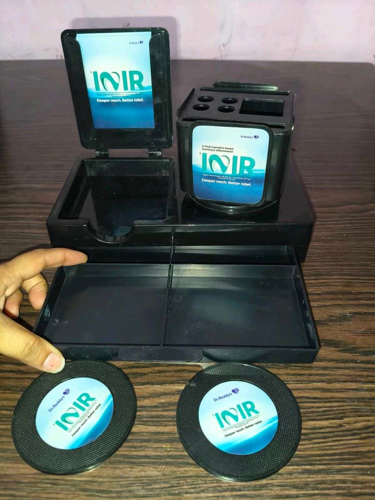 office table organiser