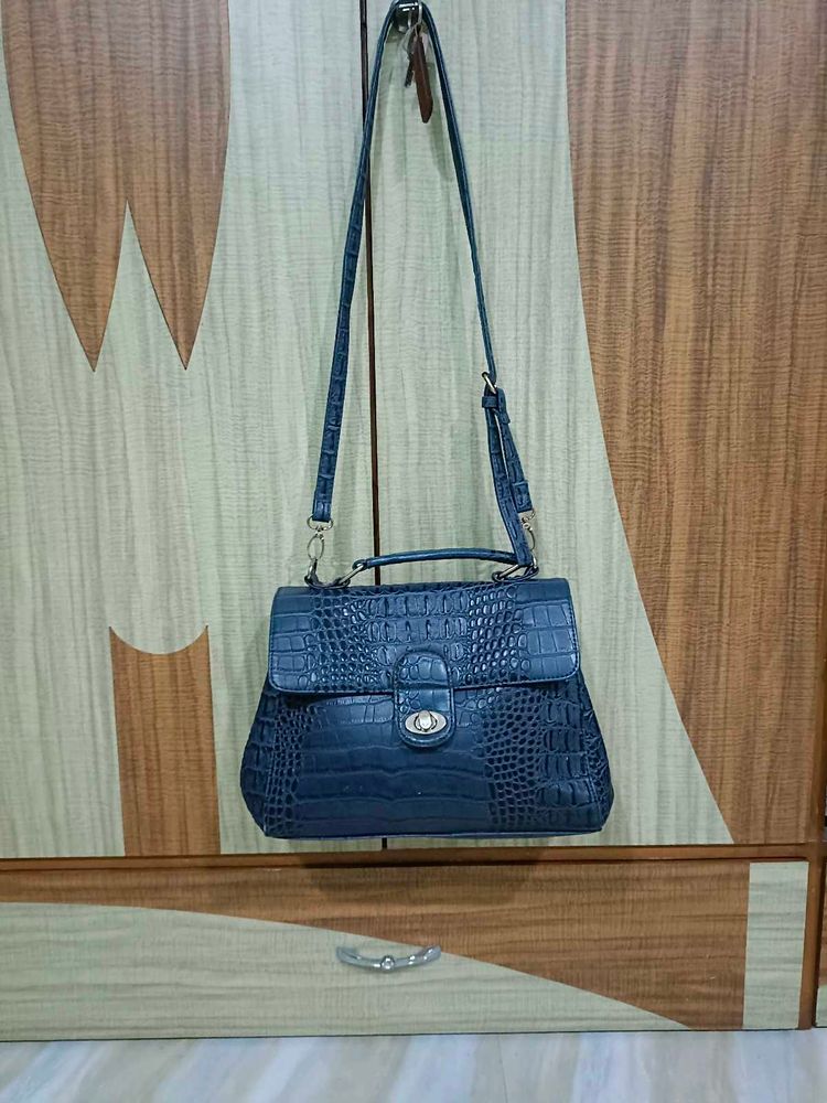 Stylish Blue Crocodile 🐊 Print Handbag