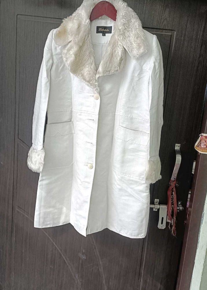 Fur Collar White Coat by Laks*ita