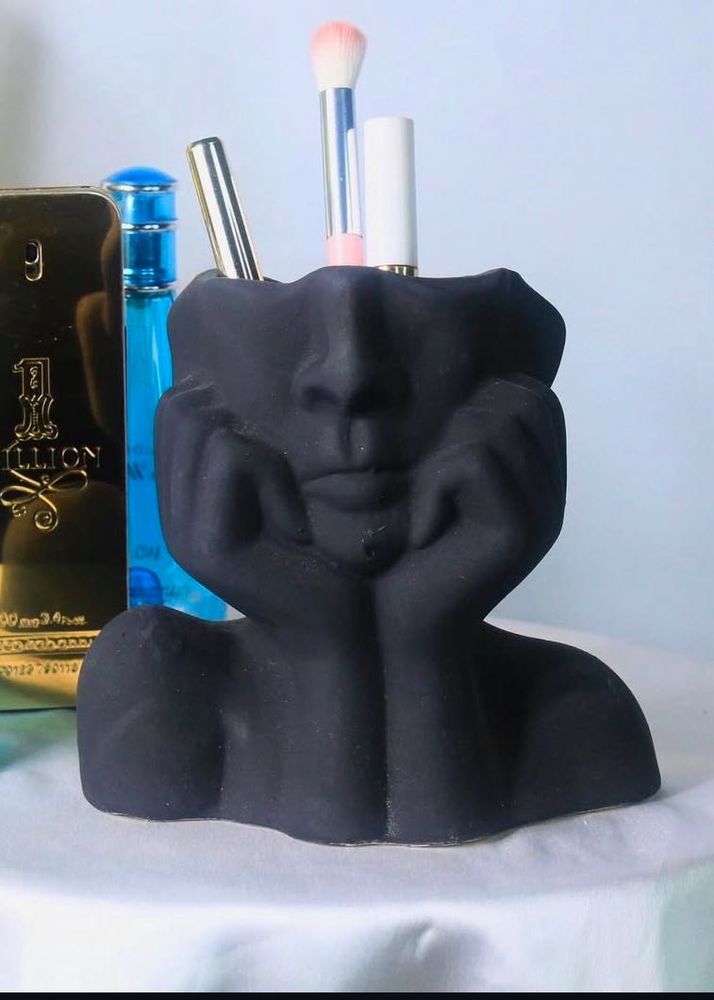 Ceramic Multipurpose Face Shape Vase