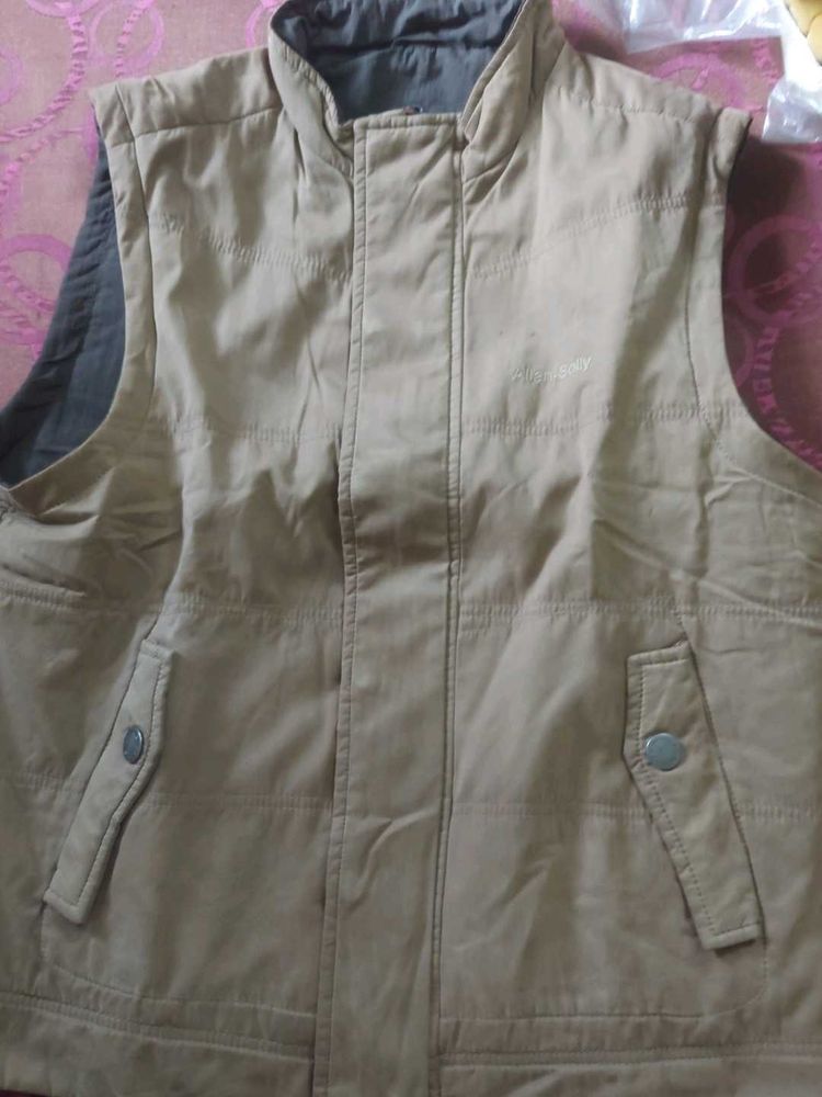 Khaki Reversible Sleeveless Puffer Vest