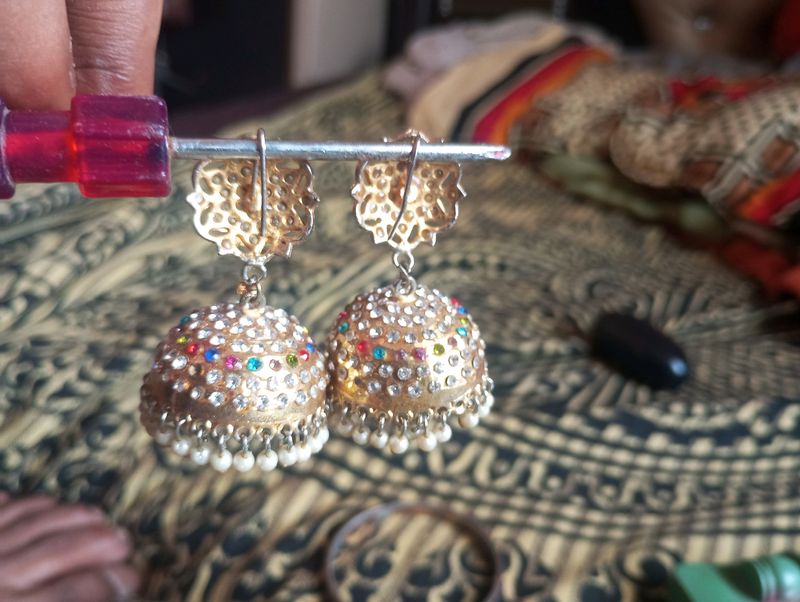 Jhumke