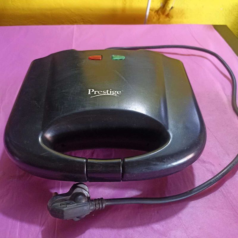 Grill Sandwich Toaster (Used)