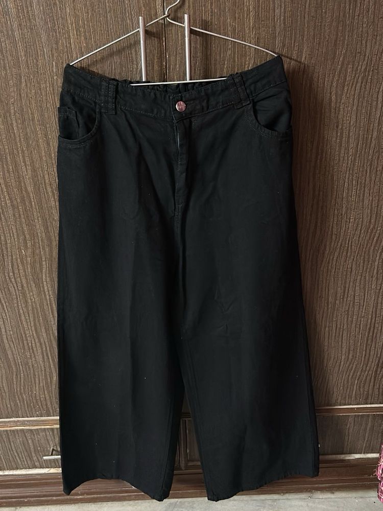 Black Culottes - Wide Leg Cropped Pants