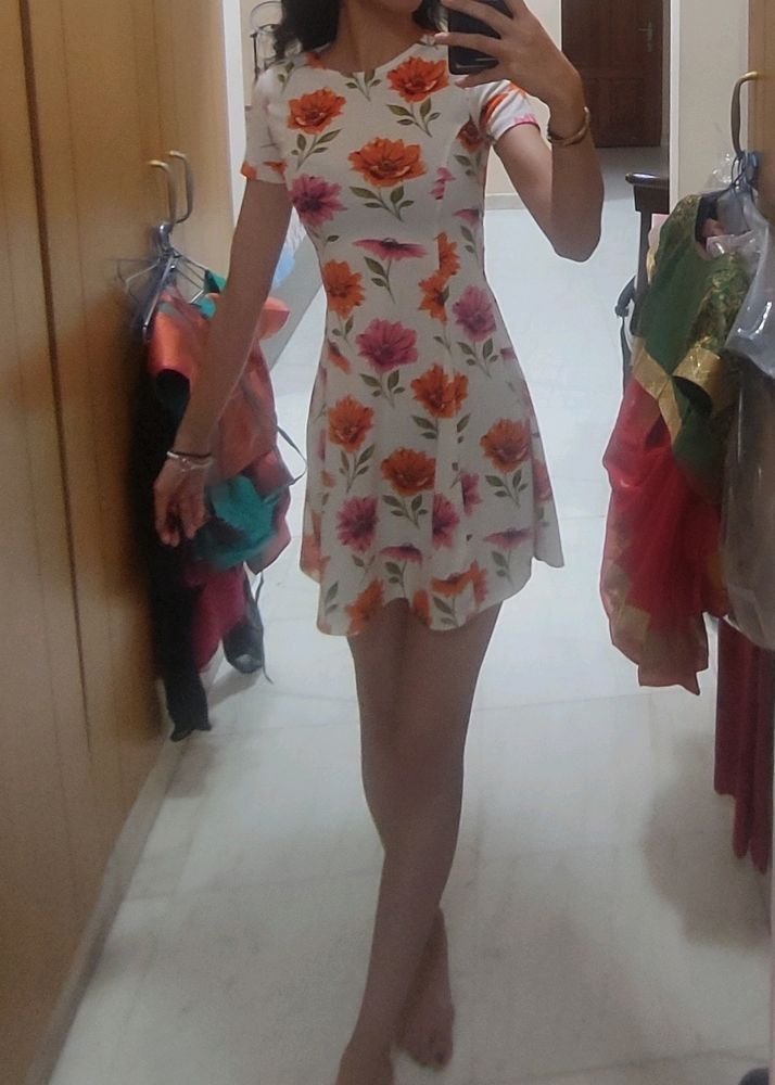 H&amp;M Cute Dress