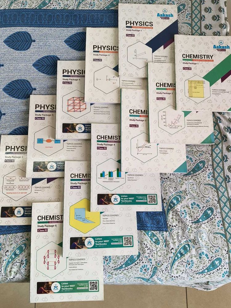 Aakash Class 11th Physics and Chemistry Books