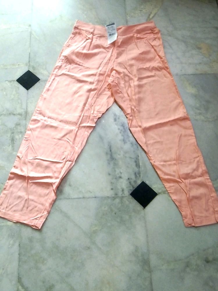 Ledis Pant
