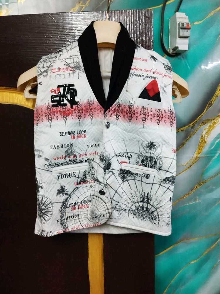 White Basket With Black Shirt