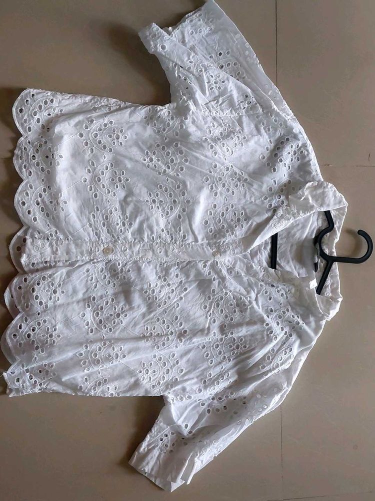 Schiffli Scalloped White Top