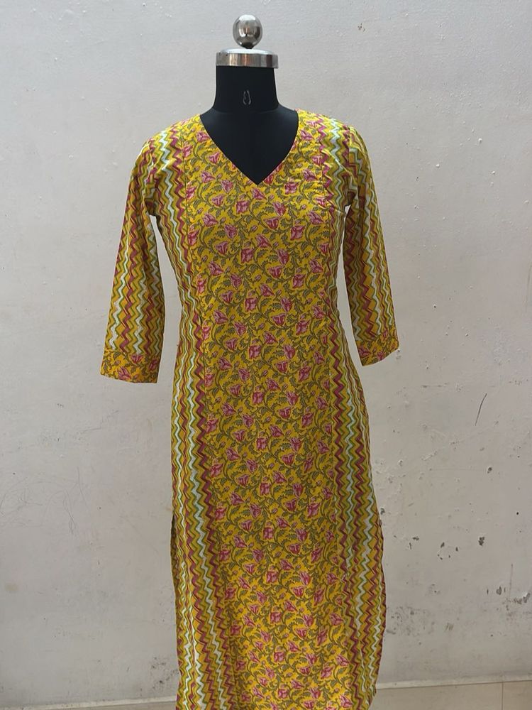 Feeding Kurthi