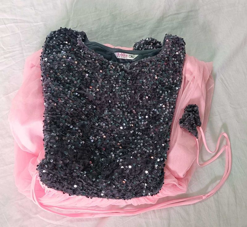 Sequin Grey And pink Top