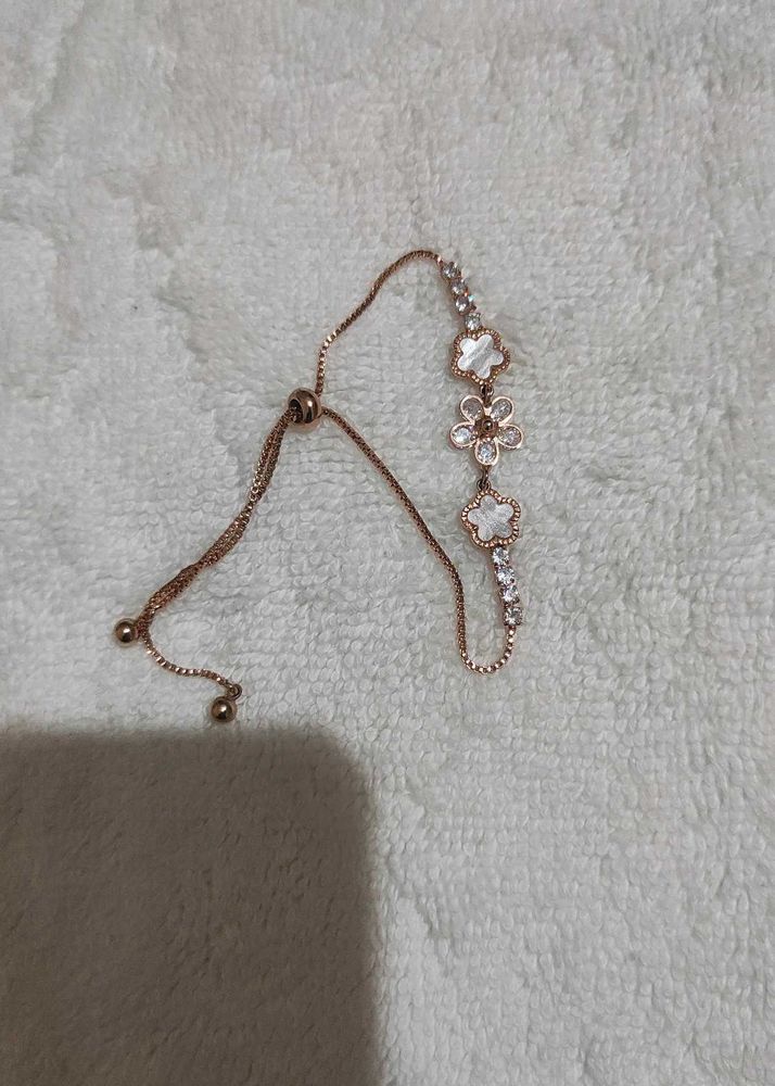 Beautiful AD STONE FLORAL BRACELET