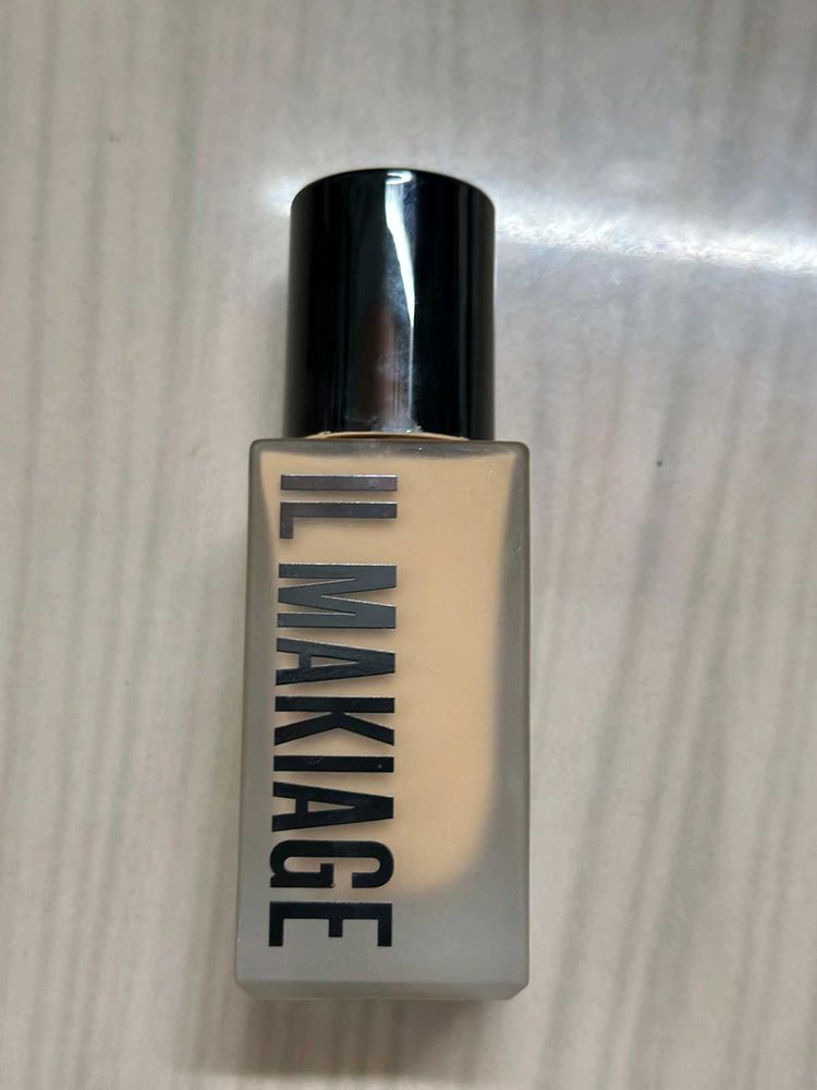 IL Makiage Foundation