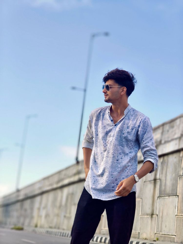 Stylish Men&#39;s Shirt