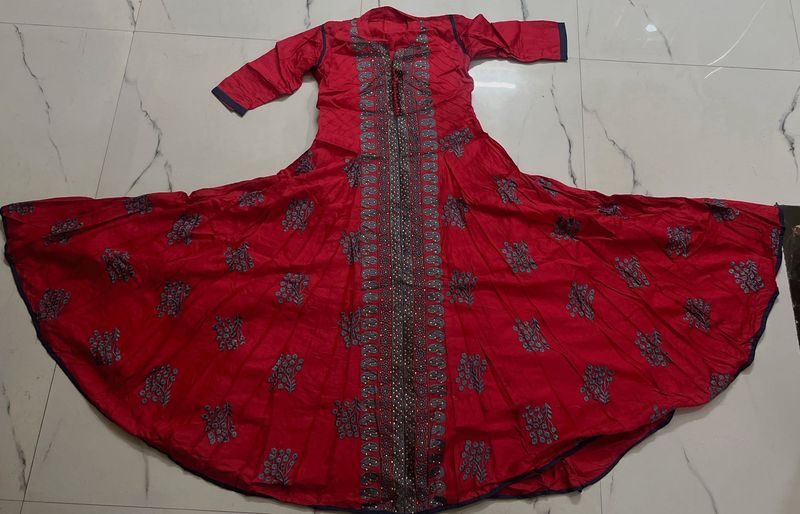 Elegant pink Ethnic Gown