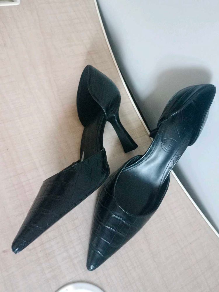 Mango Pumps