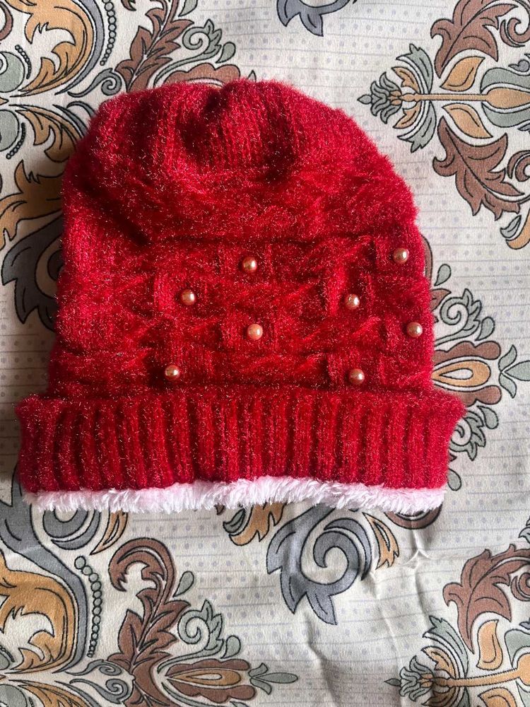 (Combo)Red Beanie Hat with Pearls nd pink Pouch