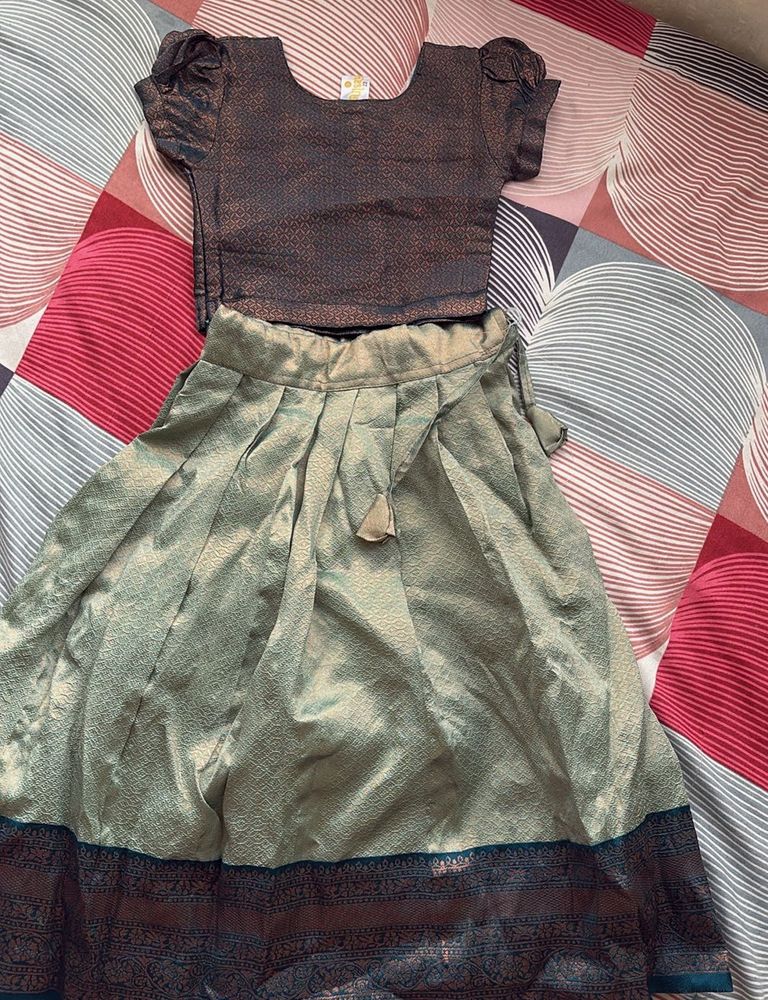 Girls&#39; Ethnic Set