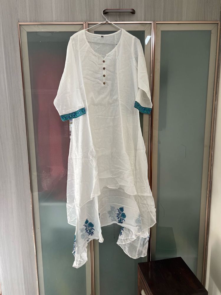 White &amp; Blue Block Print High-Low Kurti