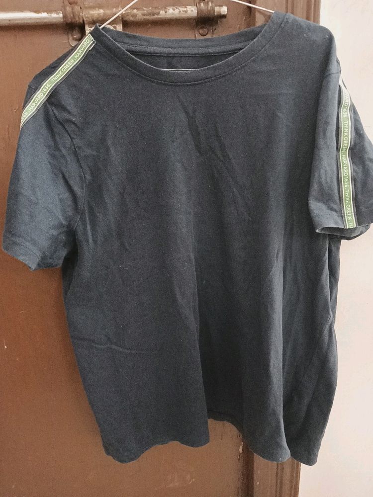 HARVARD NAVY BLUE TSHIRT