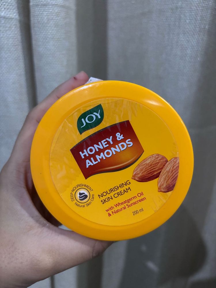 Joy Honey &amp; Almonds Nourishing Cream