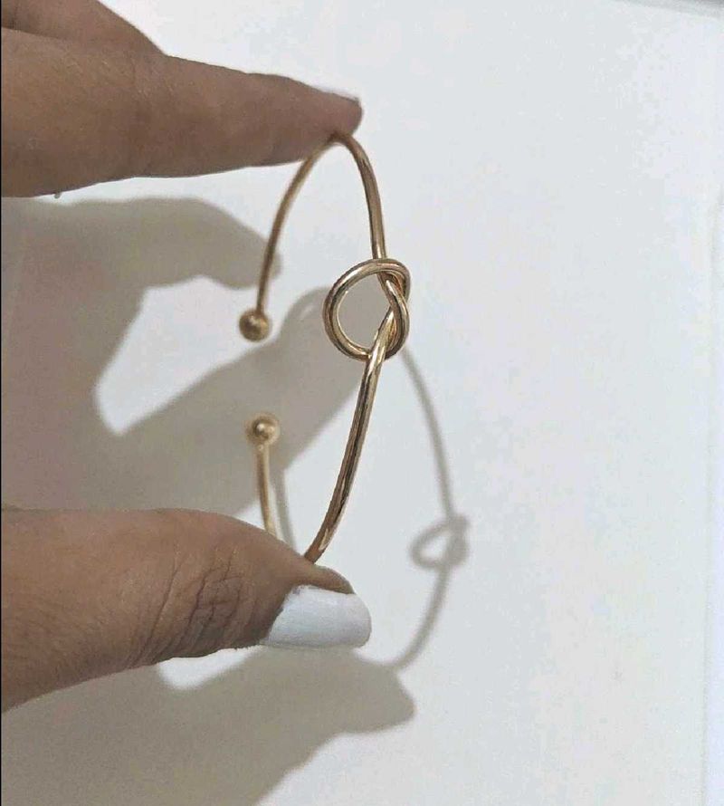 Set Of  Bracelet With Necklace
