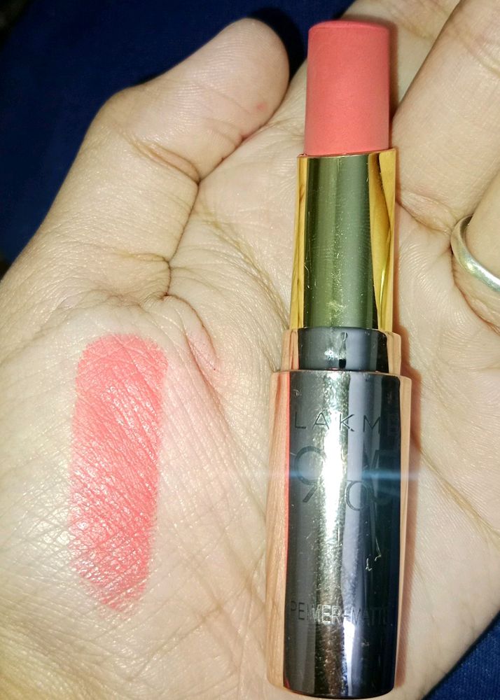 LAKME PRIMER MATTE LIPSTICK