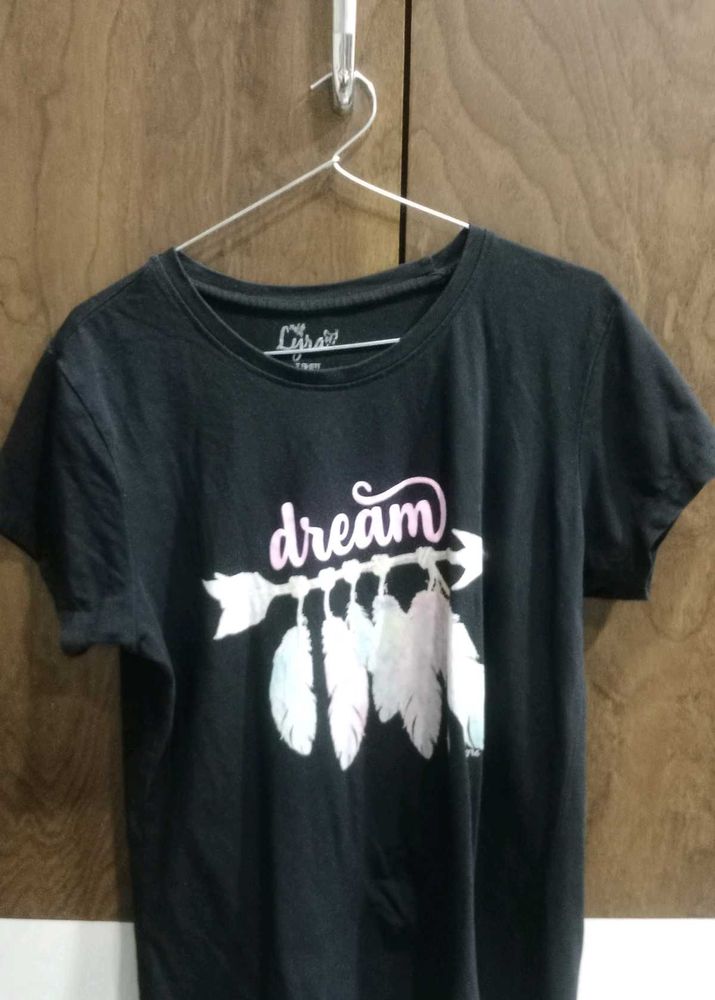 Casual t-shirt