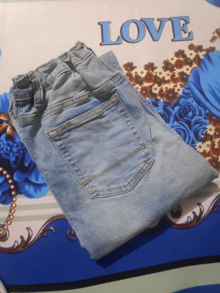 Light Wash Denim Jeans